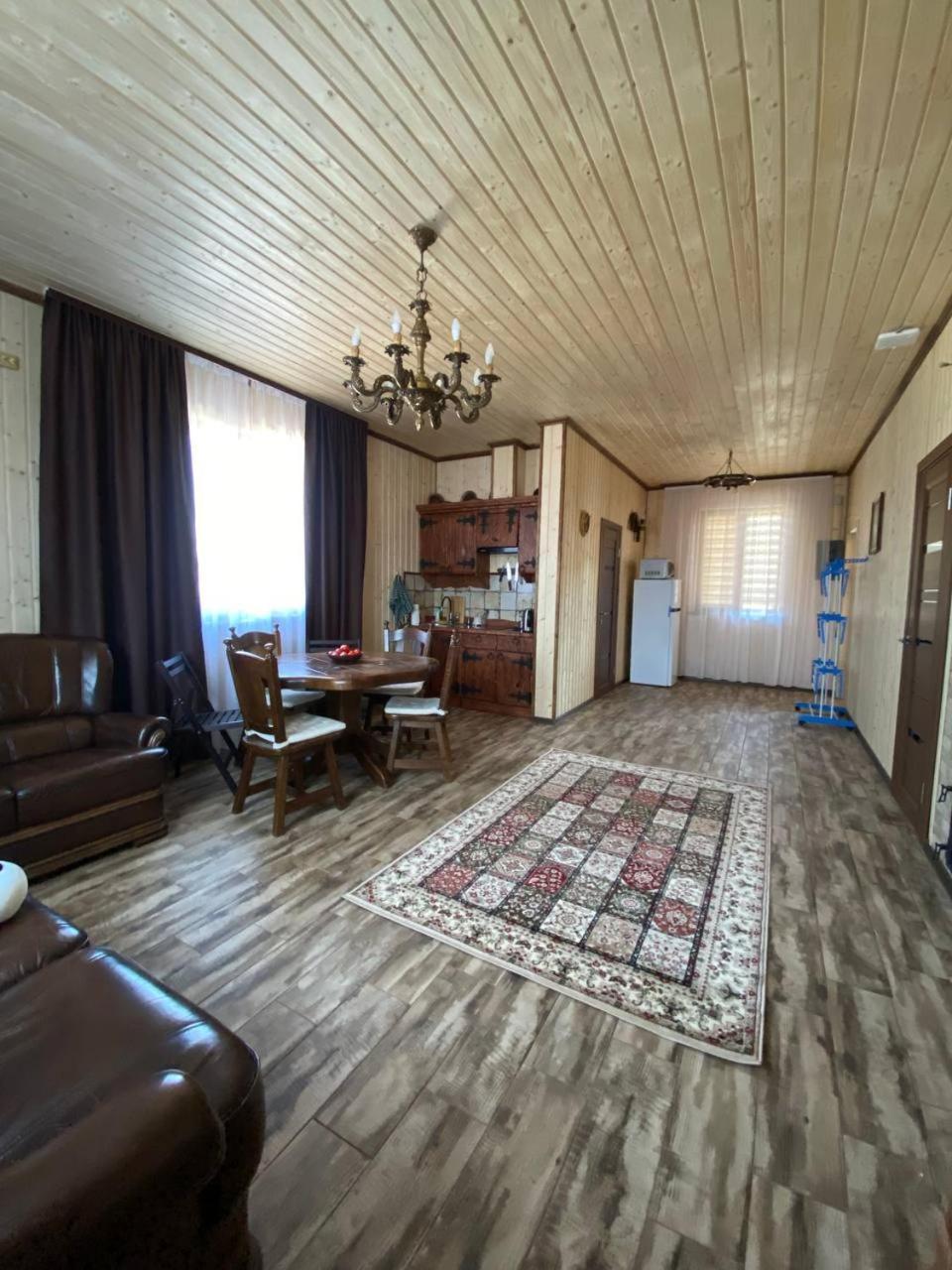 Five House Villa
